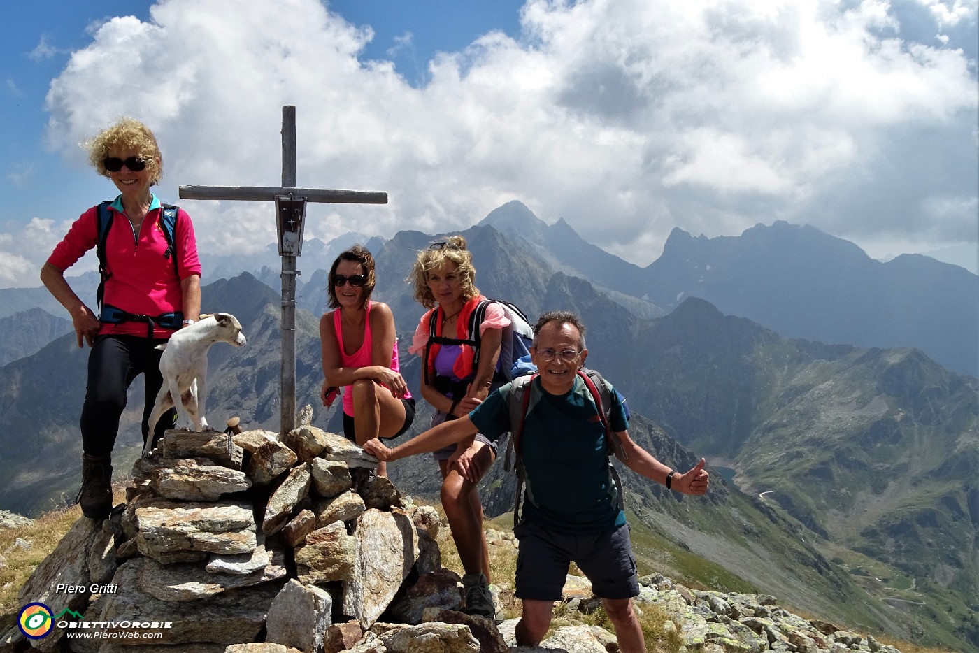 01 Cima Venina (2624 m) con vista verso i Diavoli.JPG